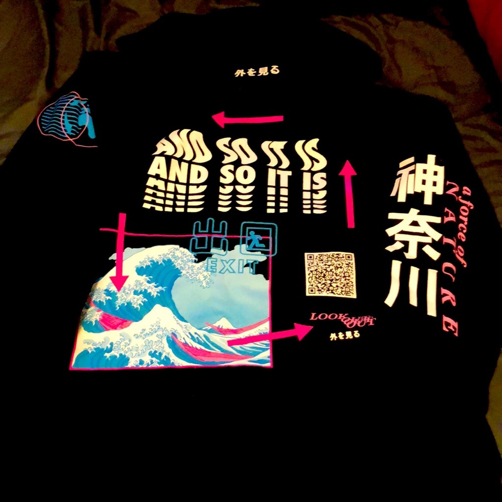 Mens large black and neon sweatshirt.